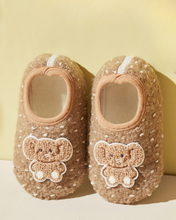 Cargar imagen en el visor de la galería, Pantuflas para bebés Elefante - Marrón
