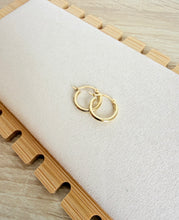 Cargar imagen en el visor de la galería, Aretes de Oro 18K - Argollas