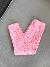 Cargar imagen en el visor de la galería, Legging para niña afranelada - Leopardo Rosado T2, T 10