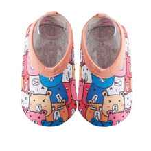 Cargar imagen en el visor de la galería, Zapatos Antideslizantes - Cartoon Bear