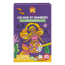 Cargar imagen en el visor de la galería, Set para colorear por números de Tiger Tribe con 36 páginas y 10 marcadores. Una actividad creativa, sin pantallas e ideal para viajes y niños.