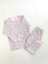 Cargar imagen en el visor de la galería, Pijama Infantil de Invierno Coronas – Set 2 Piezas en Algodón Pima | ELEFANTA