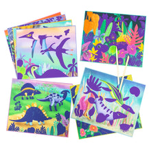 Cargar imagen en el visor de la galería, Scratch Art Dinosaurs de Tiger Tribe con 8 tarjetas y 2 herramientas de madera. Actividad creativa sin pantallas ideal para viajes. Edad 5 a 8 años.
