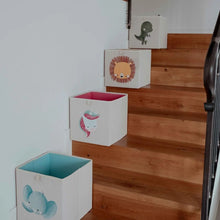 Cargar imagen en el visor de la galería, Caja Organizadora Cuadrada - Chompy El León | SASSI
